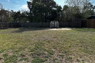 204 Thompson St, Cedar Park, TX 78613 - Photo 15