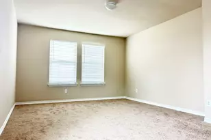 5211 Viewpoint Dr, Austin, TX 78744 - Photo 13