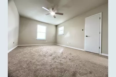 5211 Viewpoint Drive, Austin, TX 78744 - Photo 15