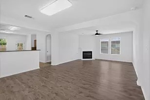 11901 Buzz Schneider Ln, Austin, TX 78748 - Photo 7