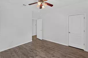 11901 Buzz Schneider Ln, Austin, TX 78748 - Photo 25