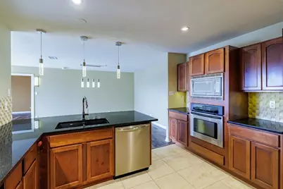 40 N Interstate 35 #6D3, Austin, TX 78701 - Photo 17