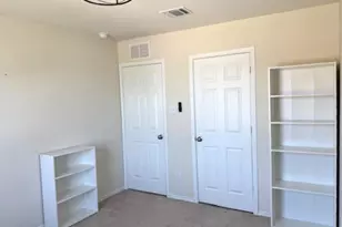 361 Katie Elder Dr, Jarrell, TX 76537 - Photo 17