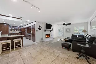 3409 Lakeside Dr, Austin, TX 78723 - Photo 13