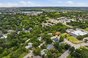 3409 Lakeside Dr, Austin, TX 78723 - Photo 37