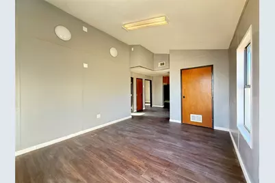 160 Private Road 4352 #B, Lampasas, TX 76550 - Photo 3