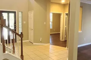 2905 Majestic Oaks Pass, Austin, TX 78732 - Photo 3