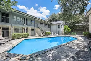 2303 E Side Dr, Austin, TX 78704 - Photo 19