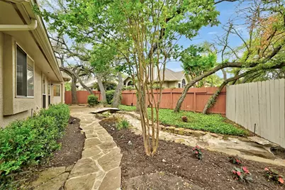 7 Muirfield Greens Cove, Lakeway, TX 78738 - Photo 23