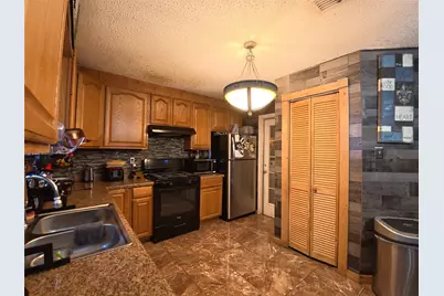 4808 Brook Crest Road, Austin, TX 78744 - Photo 11