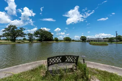 3345 E Austin Street, Giddings, TX 78942 - Photo 33