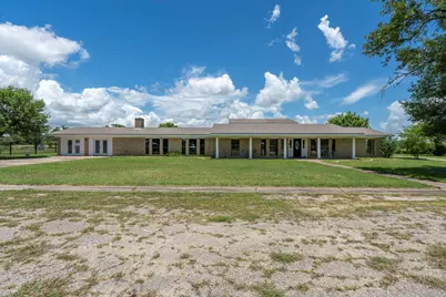 3345 E Austin Street, Giddings, TX 78942 - Photo 39