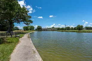 3345 E Austin St, Giddings, TX 78942 - Photo 33