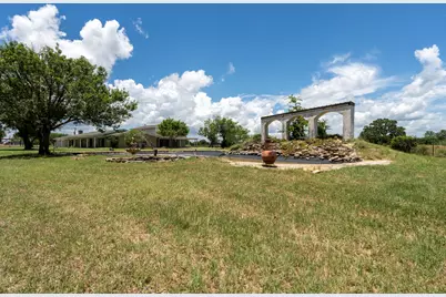 3345 E Austin Street, Giddings, TX 78942 - Photo 37