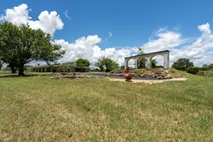 3345 E Austin St, Giddings, TX 78942 - Photo 37