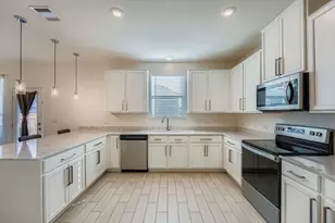 6313 Carriage Pines Dr, Del Valle, TX 78617 - Photo 11