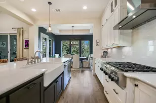 582 Peakside Cir, Dripping Springs, TX 78620 - Photo 15