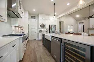 582 Peakside Cir, Dripping Springs, TX 78620 - Photo 13