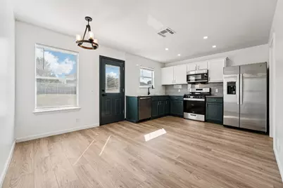 429 Atlantis, Kyle, TX 78640 - Photo 5