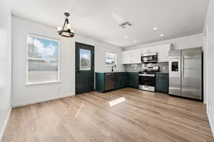 429 Atlantis, Kyle, TX 78640 - Photo 5