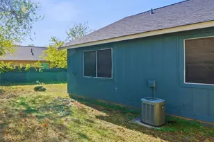 12303 Dellrey Dr, Austin, TX 78758 - Photo 9