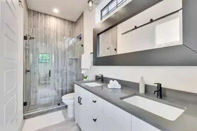 808 E Lydia Street, Austin, TX 78702 - Photo 11