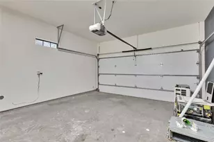 808 E Lydia St, Austin, TX 78702 - Photo 39