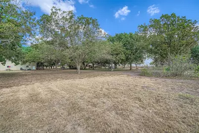 10026 Fm 1660, Hutto, TX 78634 - Photo 19