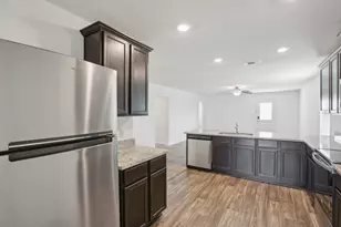 517 Riverdale Dr, Jarrell, TX 76537 - Photo 5