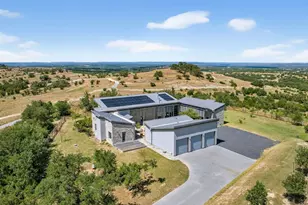 353 Agarita Wy, Johnson City, TX 78636 - Photo 3