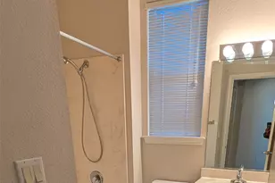 108 Bass St, Georgetown, TX 78633 - Photo 9