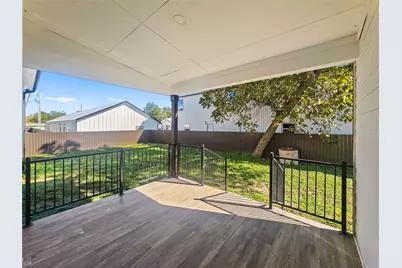 300 E Front Street, Thorndale, TX 76577 - Photo 21