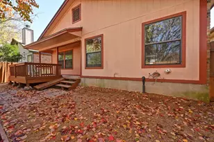 408 Village Ln, Buda, TX 78610 - Photo 29