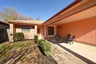 408 Village Ln, Buda, TX 78610 - Photo 23