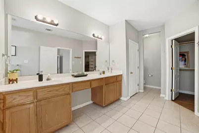 409 E Austin Avenue, Round Rock, TX 78664 - Photo 19