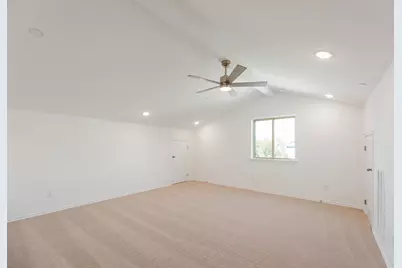 100 Tesla Circle, Round Rock, TX 78681 - Photo 21