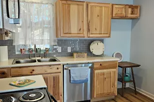 105 N Rhomberg St, Burnet, TX 78611 - Photo 13