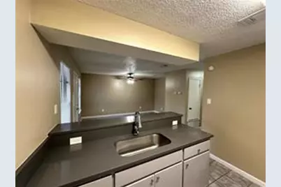 4607 E 12th Street #1, Austin, TX 78721 - Photo 5