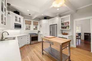 105 Laurel Ln, Austin, TX 78705 - Photo 11