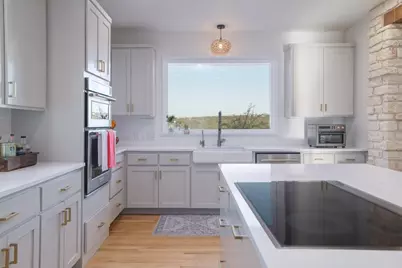 4005 Skillet Cove, Spicewood, TX 78669 - Photo 9