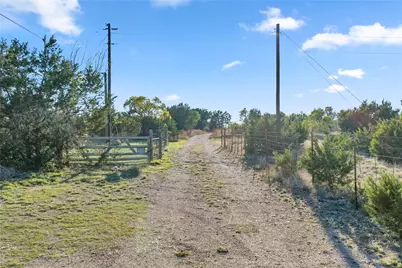 104 County Road 323A, Liberty Hill, TX 78642 - Photo 7
