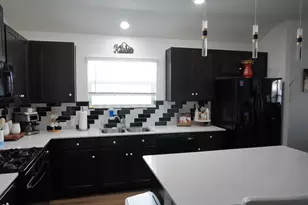 231 Milliner Loop, Hutto, TX 78634 - Photo 7