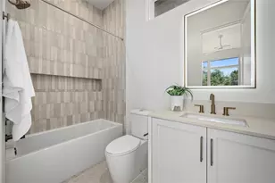 3629 Peregrine Falcon Dr, Austin, TX 78746 - Photo 33