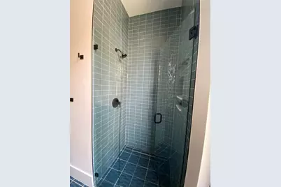 925 30th Street #B, Austin, TX 78705 - Photo 7