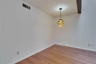 1505 Bridgeway Dr, Austin, TX 78704 - Photo 9