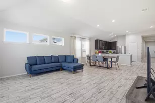 269 Gaida Loop, Georgetown, TX 78628 - Photo 5