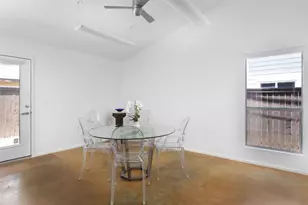 900 W N Loop Blvd, Austin, TX 78756 - Photo 21