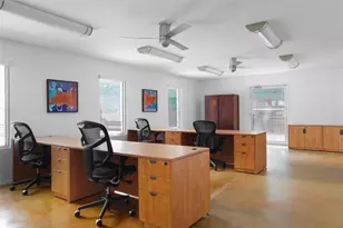 900 W N Loop Blvd, Austin, TX 78756 - Photo 29