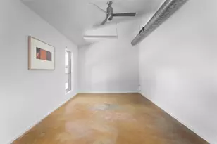 900 W N Loop Blvd, Austin, TX 78756 - Photo 19