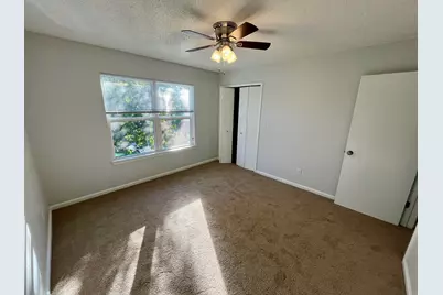 122 Hillside Drive, Elgin, TX 78621 - Photo 3